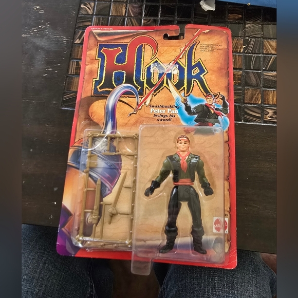 Mattel Hook The Movie Swashbuckling Peter Pan Action Figure 1991 - Picture 1 of 2